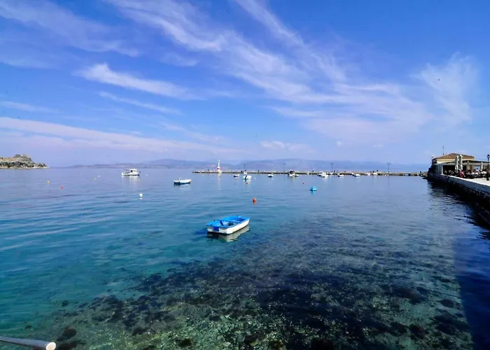 Saroco Square Luxury Апартаменты