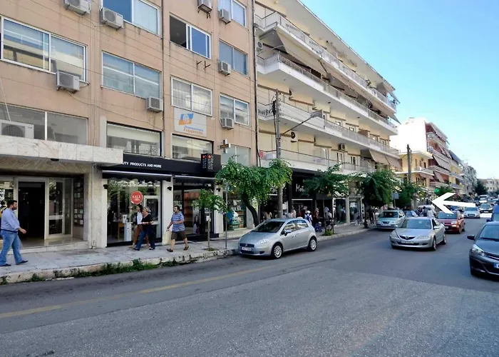 Saroco Square Luxury Апартаменты