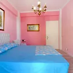 Апартаменты Saroco Square Luxury *