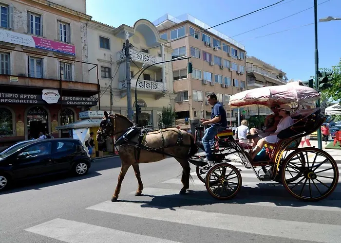 Διαμέρισμα Saroco Square Luxury *
